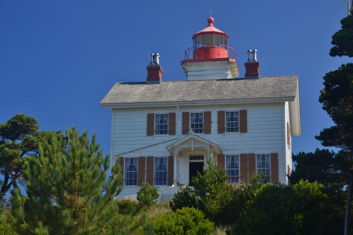 Yaquina Bay Lighthouse